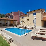 Holiday Home Licardo By Interhome Štinjan