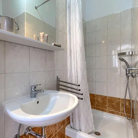 Licardo By Interhome Tatil Evi