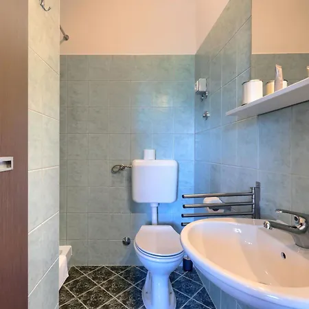 Licardo By Interhome