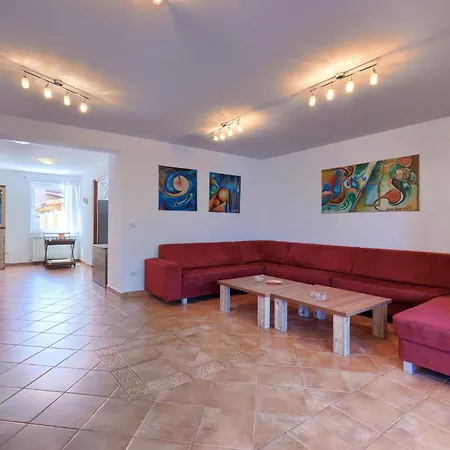 Semesterbostad Holiday Home Licardo By Interhome Štinjan