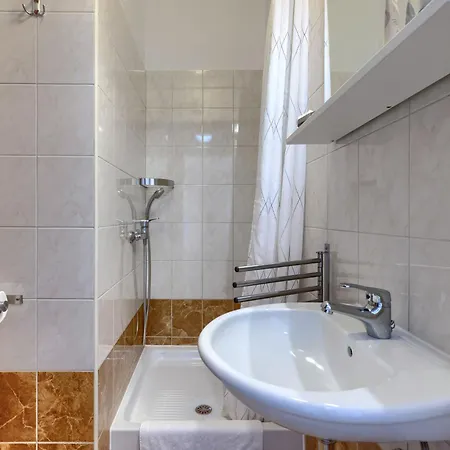 Licardo By Interhome