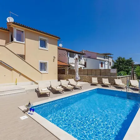 Holiday home Holiday Home Licardo By Interhome *