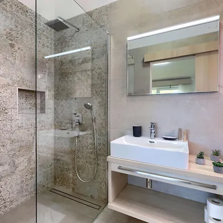 Holiday home Holiday Home Licardo By Interhome