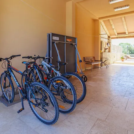 Holiday home Holiday Home Licardo By Interhome