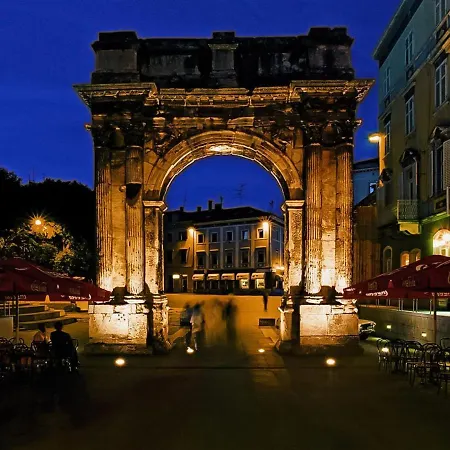 Holiday home Holiday Home Licardo By Interhome *