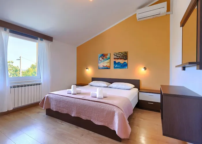 Licardo By Interhome *