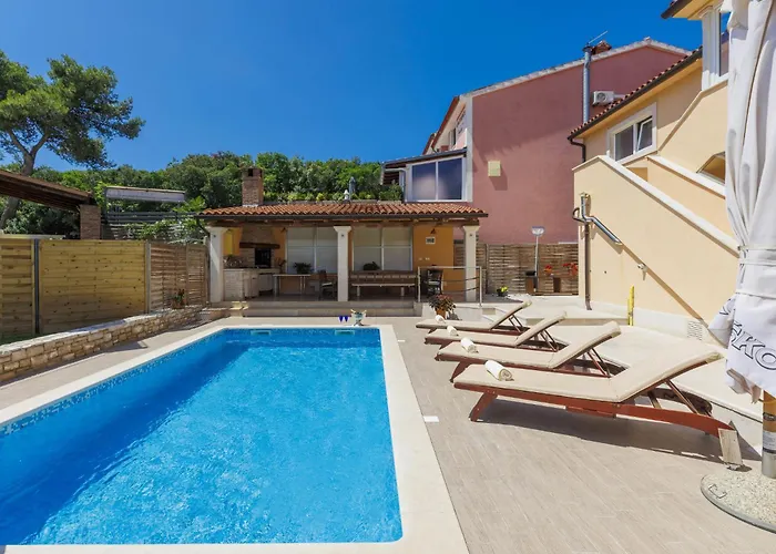 Vakantiehuis Licardo By Interhome Štinjan