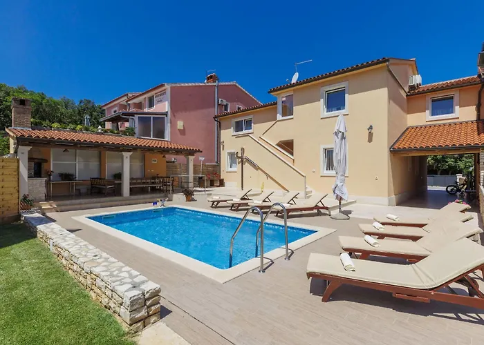 Licardo By Interhome Štinjan