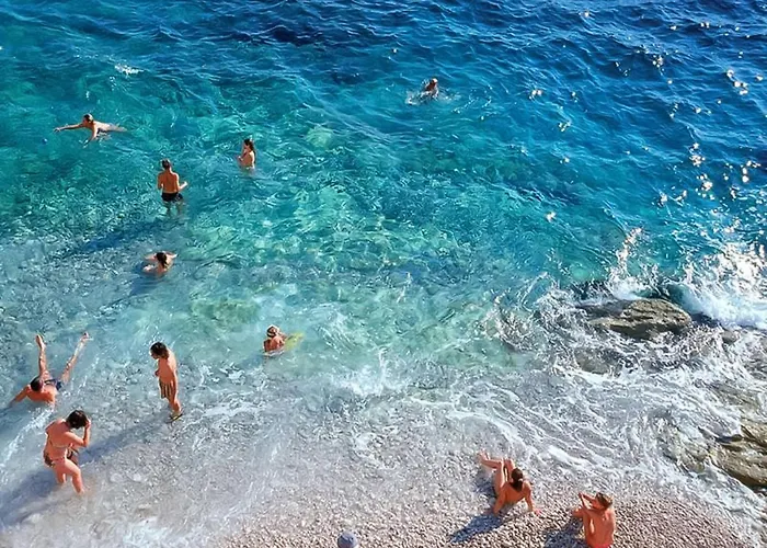 Licardo By Interhome * Štinjan